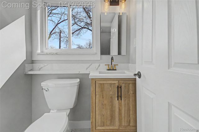 22640 Cedar Court, Hazel Park, MI 48030