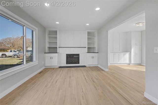 22640 Cedar Court, Hazel Park, MI 48030