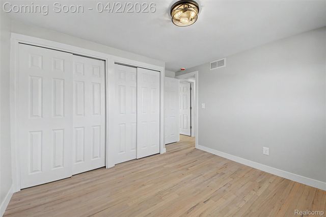 22640 Cedar Court, Hazel Park, MI 48030