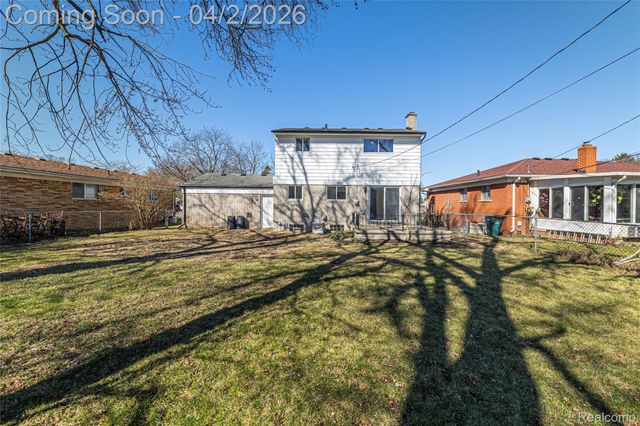 22640 Cedar Court, Hazel Park, MI 48030