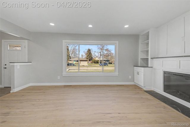 22640 Cedar Court, Hazel Park, MI 48030