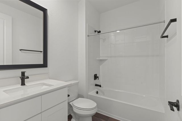 4122 Hidden Autumn Lane, League City, TX 77573