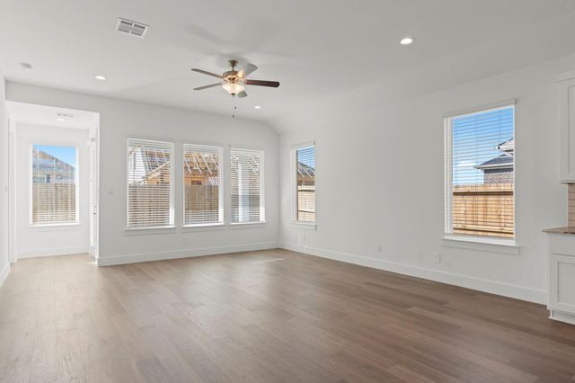 4122 Hidden Autumn Lane, League City, TX 77573