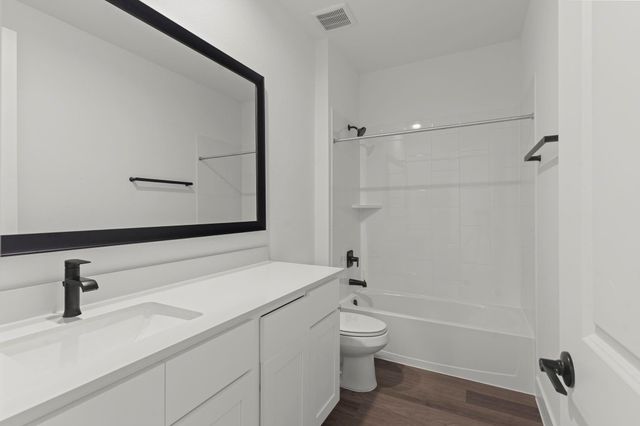 4122 Hidden Autumn Lane, League City, TX 77573