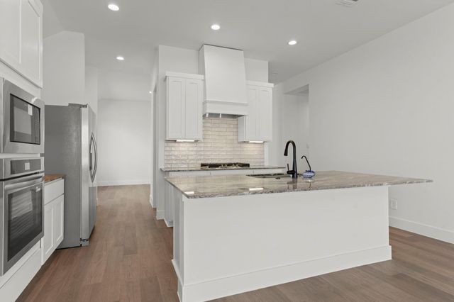 4122 Hidden Autumn Lane, League City, TX 77573