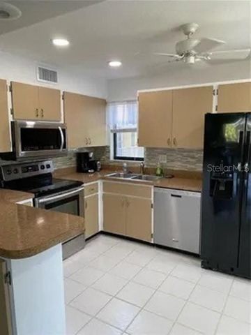 5400 34TH STREET W J6, Bradenton, FL 34210