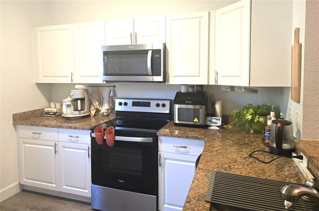 102 VISTA VERDI CIRCLE 116, Lake Mary, FL 32746