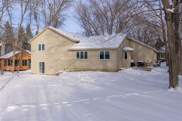 2100 Taylor Court, Northfield, MN 55057