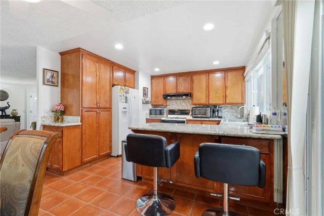 19245 E Campton, West Covina, CA 91792