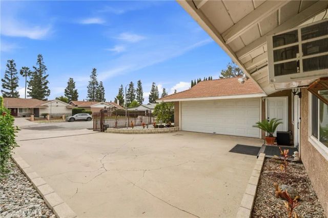 19245 E Campton, West Covina, CA 91792