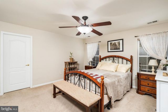 47 CAYUGA RD, Bordentown, NJ 08505