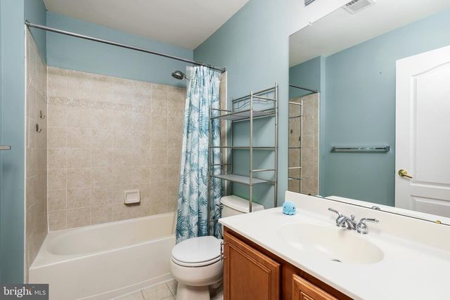 47 CAYUGA RD, Bordentown, NJ 08505