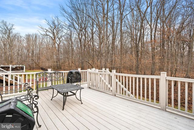 47 CAYUGA RD, Bordentown, NJ 08505