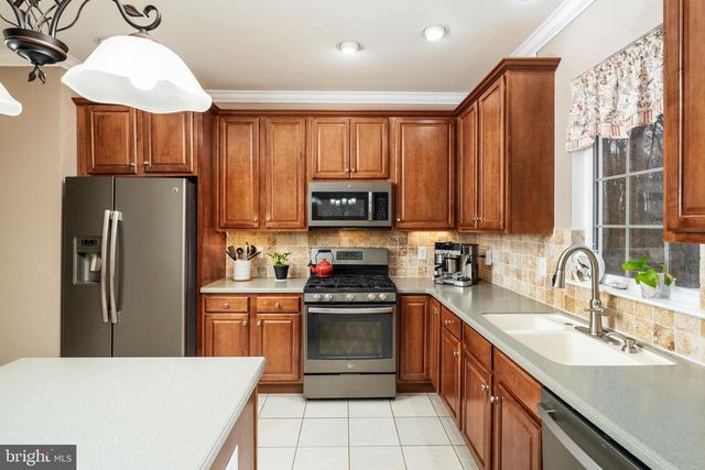 47 CAYUGA RD, Bordentown, NJ 08505