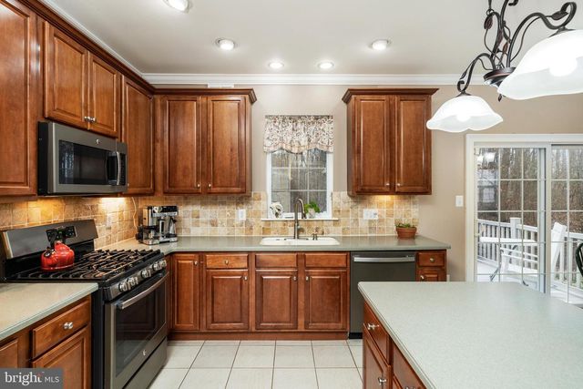 47 CAYUGA RD, Bordentown, NJ 08505