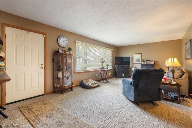 3112 N Bender Avenue, Akron, OH 44319