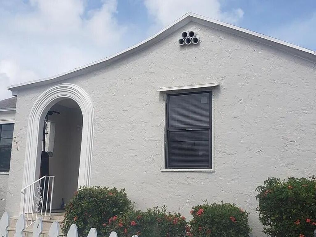 711 Palm Beach Lakes Boulevard, West Palm Beach, FL 33401