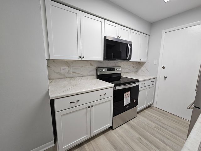 12620 S Alpine Drive 9, Alsip, IL 60803