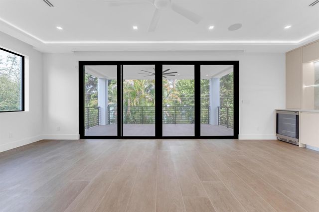 913 Denery Lane, Delray Beach, FL 33483