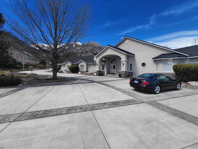 770 Gansberg Court, Gardnerville, NV 89460