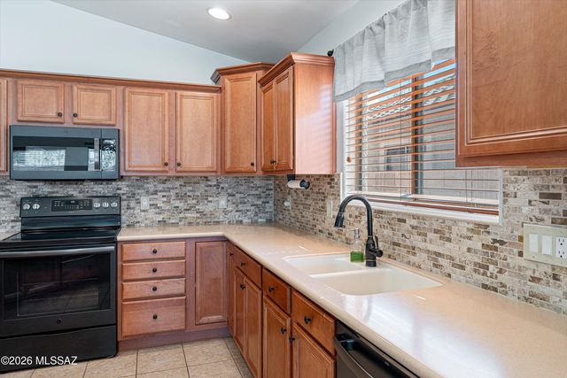 7197 E Alderberry Street, Tucson, AZ 85756