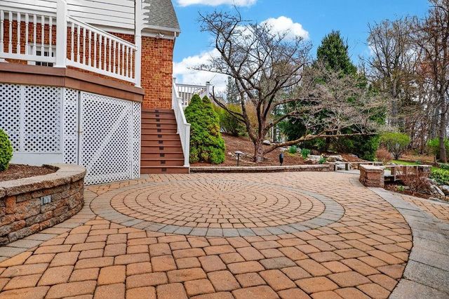 5 TRACE DR, Staunton, VA 24401