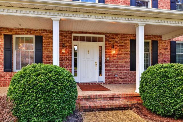 5 TRACE DR, Staunton, VA 24401