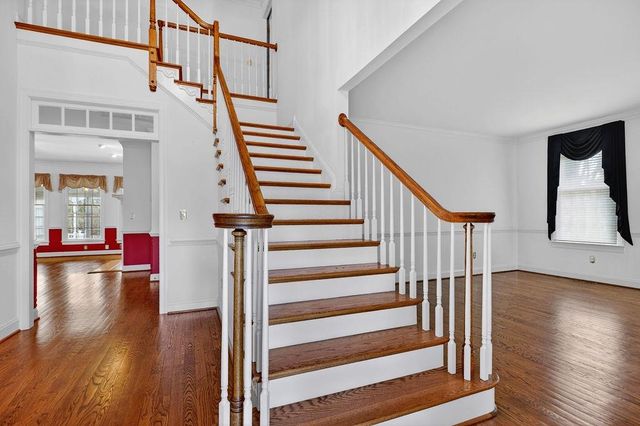 5 TRACE DR, Staunton, VA 24401