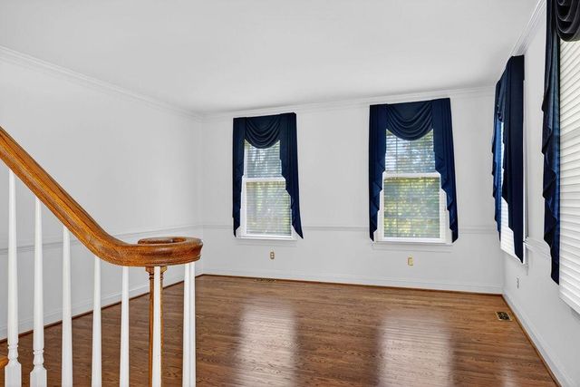 5 TRACE DR, Staunton, VA 24401