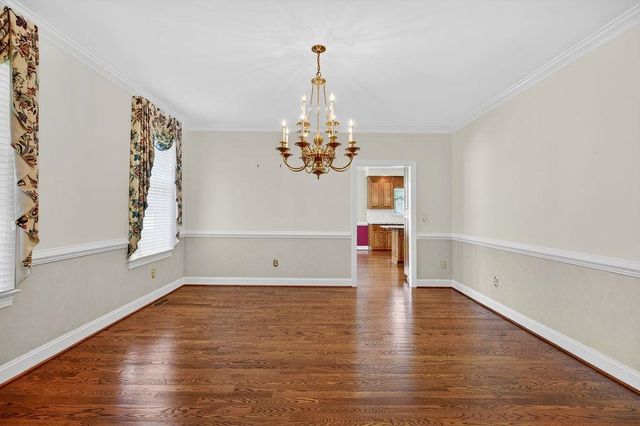 5 TRACE DR, Staunton, VA 24401