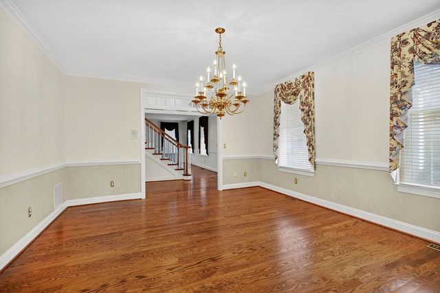 5 TRACE DR, Staunton, VA 24401