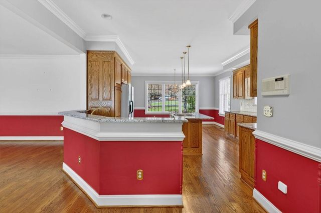 5 TRACE DR, Staunton, VA 24401