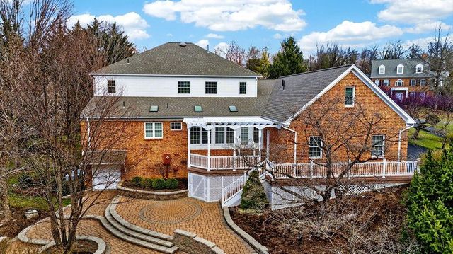 5 TRACE DR, Staunton, VA 24401