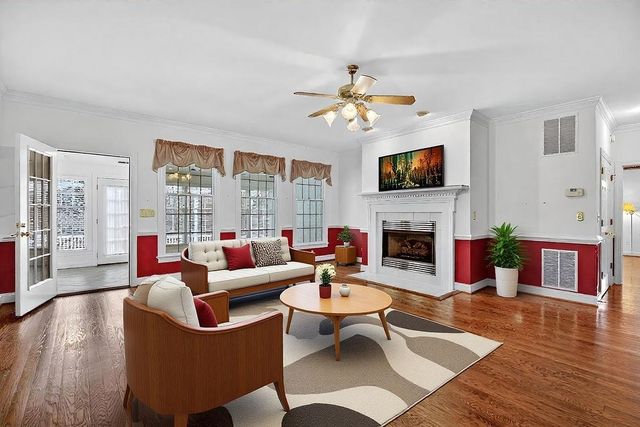 5 TRACE DR, Staunton, VA 24401