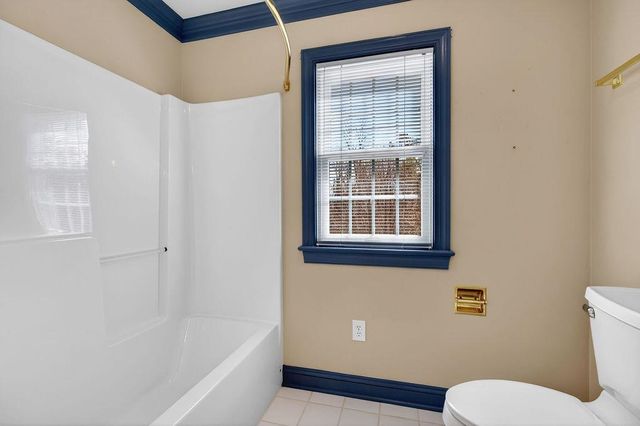 5 TRACE DR, Staunton, VA 24401