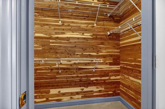 5 TRACE DR, Staunton, VA 24401