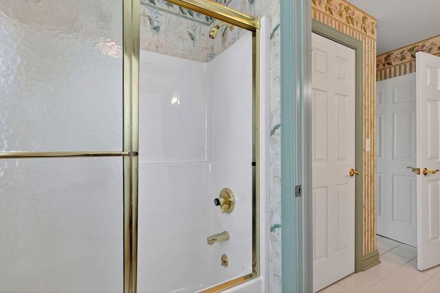 5 TRACE DR, Staunton, VA 24401