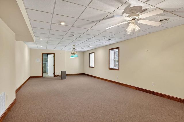 5 TRACE DR, Staunton, VA 24401