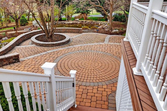 5 TRACE DR, Staunton, VA 24401