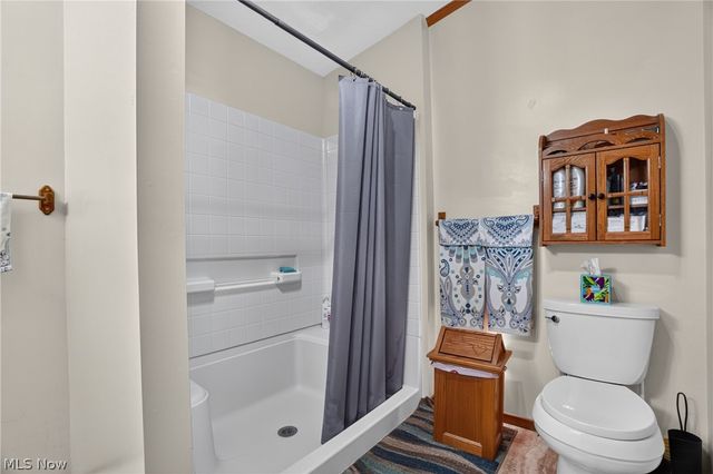325 Britton Drive, Geneva, OH 44041