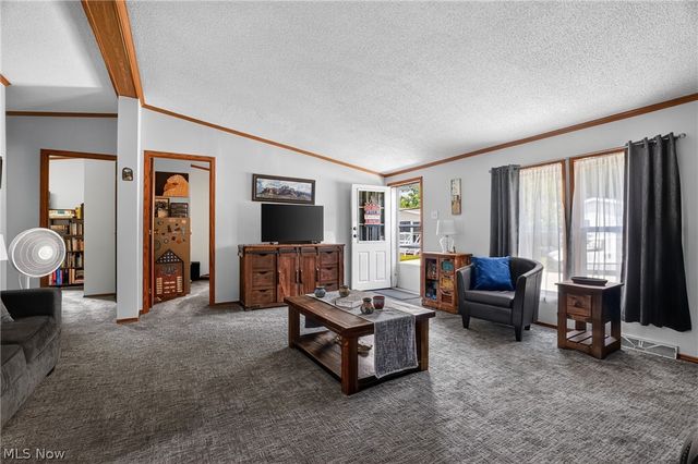 325 Britton Drive, Geneva, OH 44041