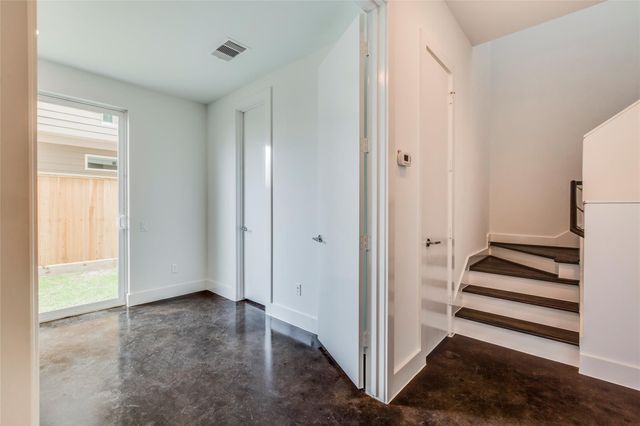 2345 Sperber Lane, Houston, TX 77003