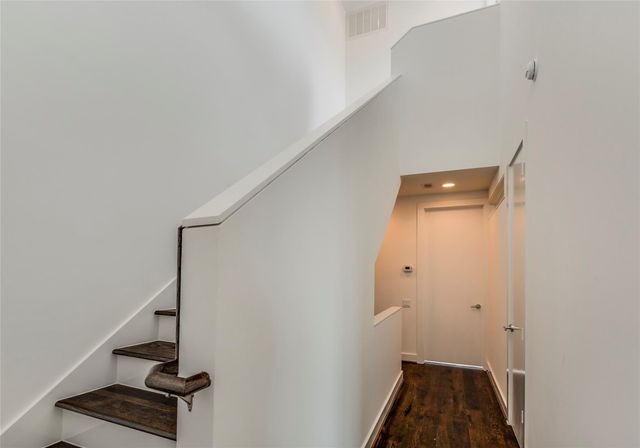 2345 Sperber Lane, Houston, TX 77003