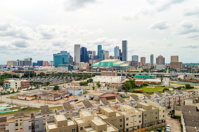 2345 Sperber Lane, Houston, TX 77003