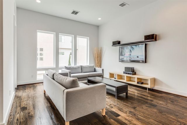 2345 Sperber Lane, Houston, TX 77003