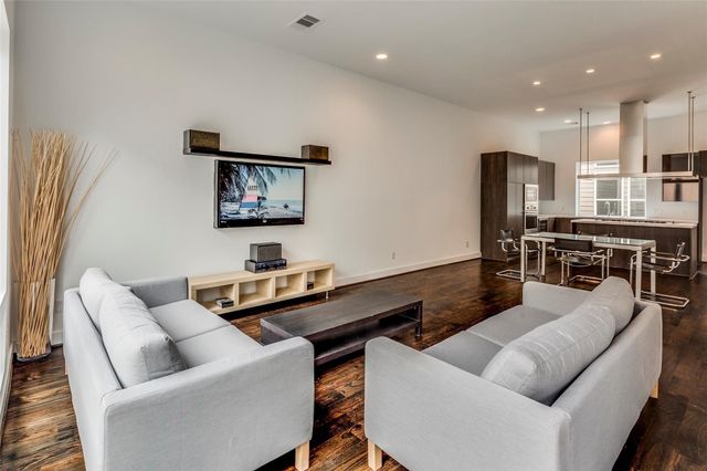 2345 Sperber Lane, Houston, TX 77003