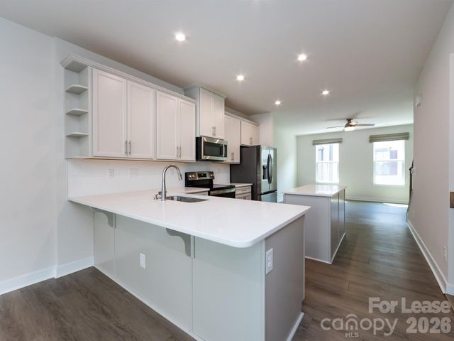 413 Spearfield Lane, Charlotte, NC 28205
