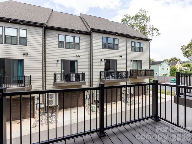 413 Spearfield Lane, Charlotte, NC 28205