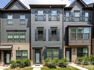 413 Spearfield Lane, Charlotte, NC 28205