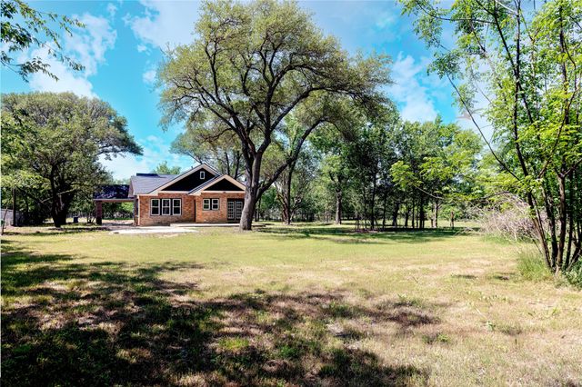 506 W San Saba Street, Wortham, TX 76693